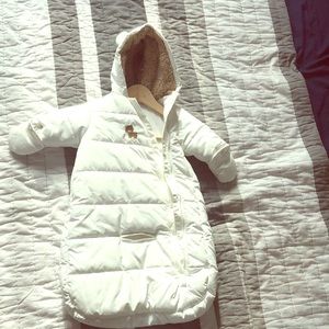 Brand new carter’s white hooded bunting for 0-3 m.